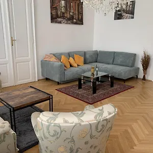  Apartamento Opera